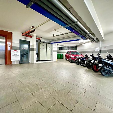 Yours Studio Airport Hotel Ho Chi Minh City Exterior photo