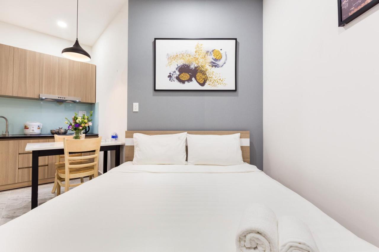 Yours Studio Airport Hotel Ho Chi Minh City Exterior photo