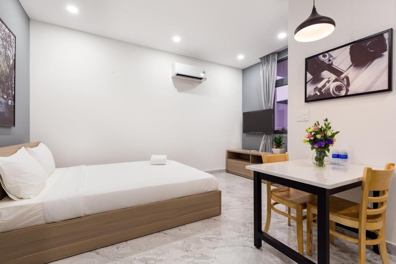 Yours Studio Airport Hotel Ho Chi Minh City Exterior photo