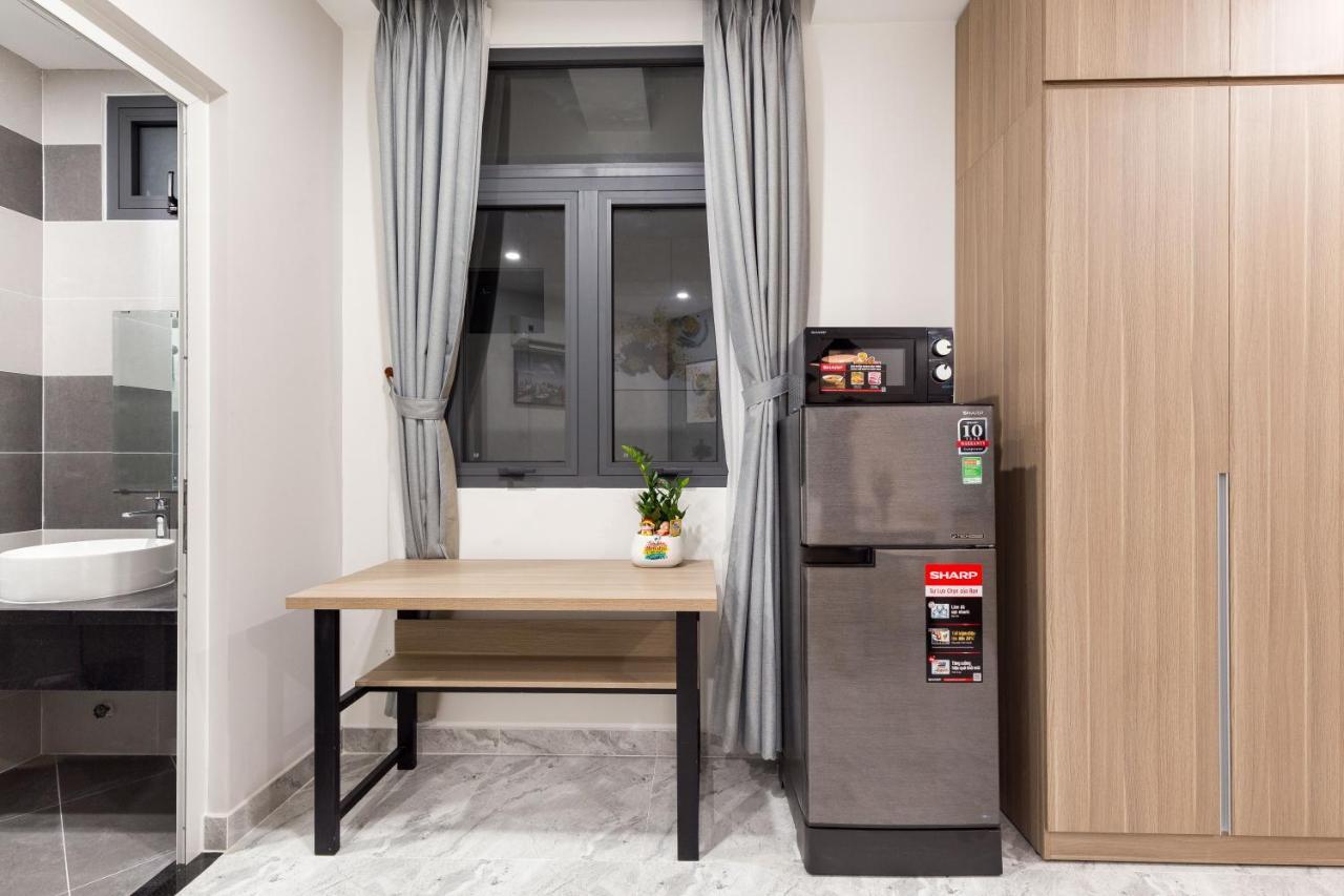 Yours Studio Airport Hotel Ho Chi Minh City Exterior photo