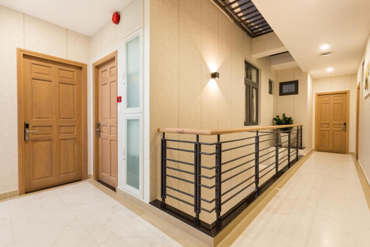 Yours Studio Airport Hotel Ho Chi Minh City Exterior photo